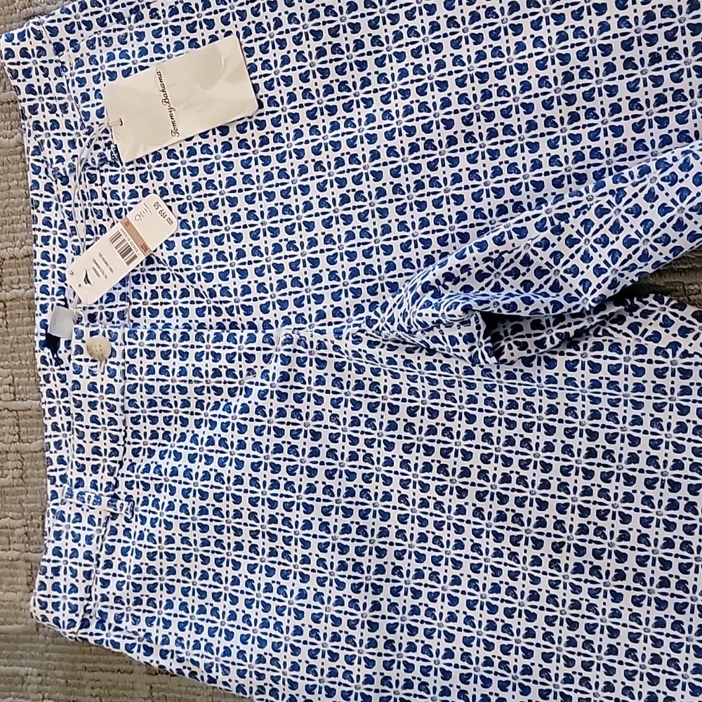 EW TOMMY BAHAMA shorts. Blue and white. Size 12.